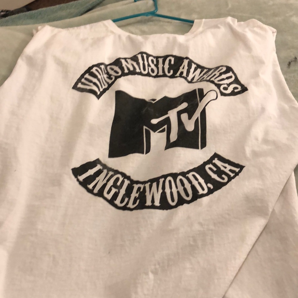 Men’s lounge around muscle shirt